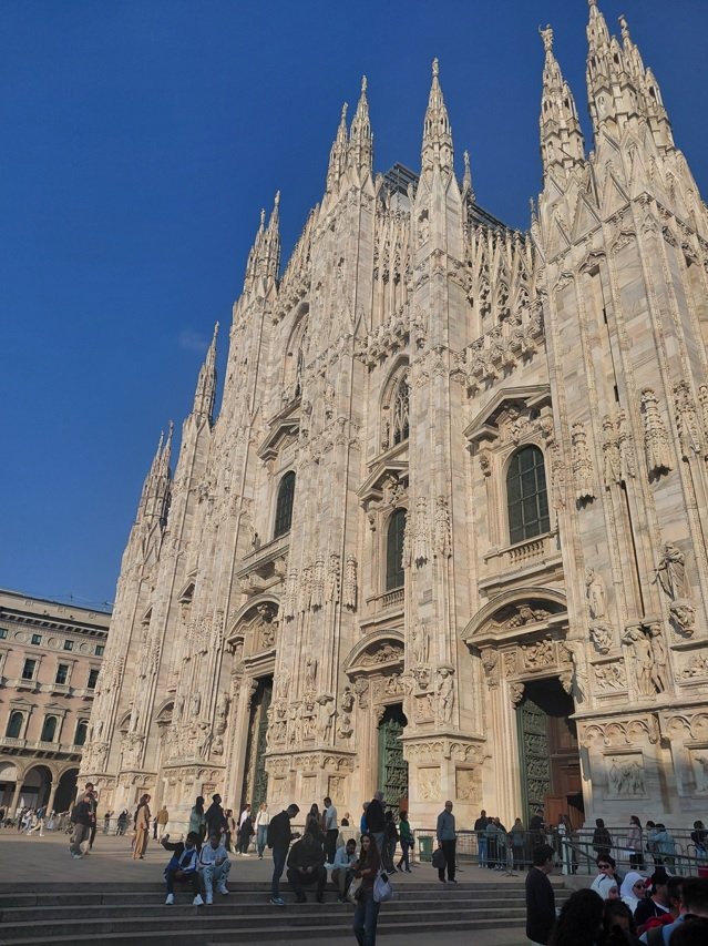 Соборна площа та Міланський Собор - Соборная площадь и Миланский Собор