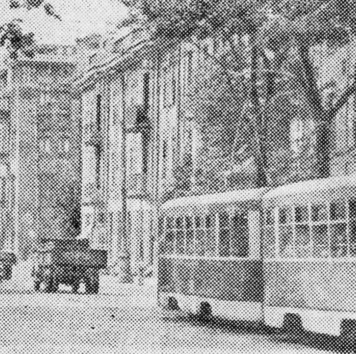 TramvajTipaKTM2-KTP2_naUlKomsml_Odesssa_FragmentFoto_Kniga1975goda.jpg