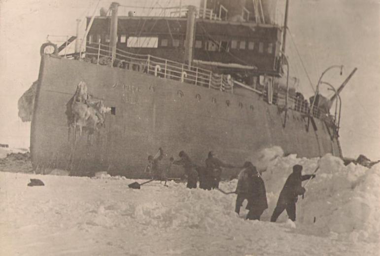 Ледокол "Красин"
Ключевые слова: Ледокол "Красин", ледокол, "Красин", icebreaker, Eisbrecher, "Krasin"