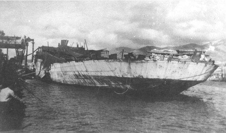 Останки дизель-электрохода «Пролетариат» 
Новороссийск, 1944 год
Ключевые слова: Дизель-электроход, "Труд", "Пролетарий", Пролетариат", "Диктатура", Одесса, 1941, "Trud", "Proletarij"