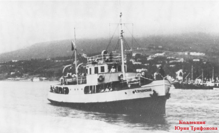 Катер "Пётр Лукомский" (1928 г. постройик)
Ялта
Ключевые слова: Катер, "Пётр Лукомский", "Зарница", 1928, MS, Pyotr Lukomskij, Zarnitsa
